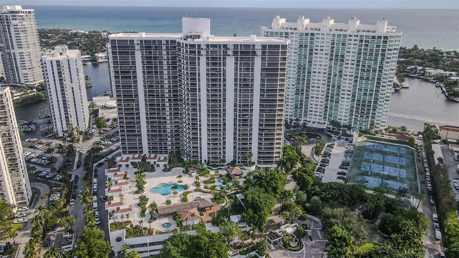 20281 E Country Club Dr # 2101