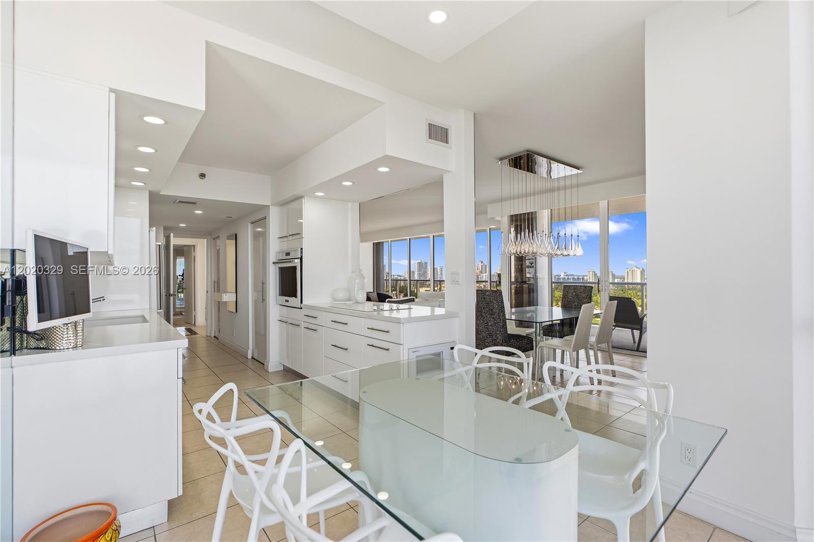20281 E Country Club Dr # 2101
