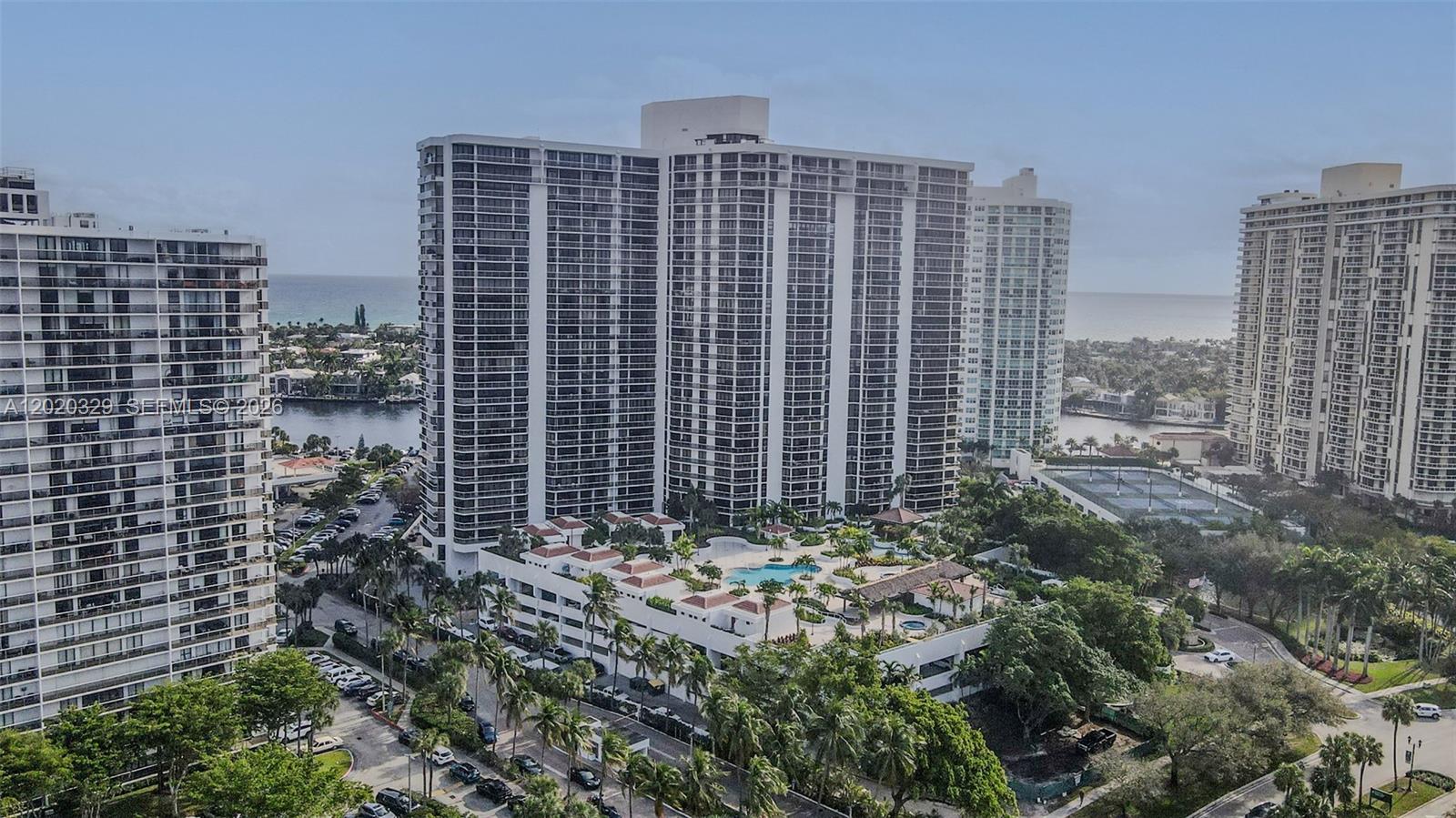 20281 E Country Club Dr # 2101