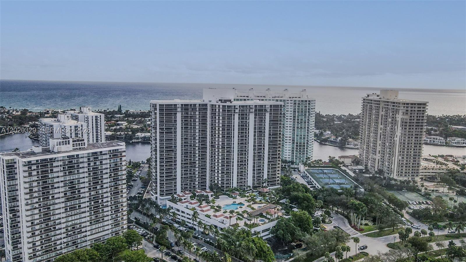 20281 E Country Club Dr # 2101