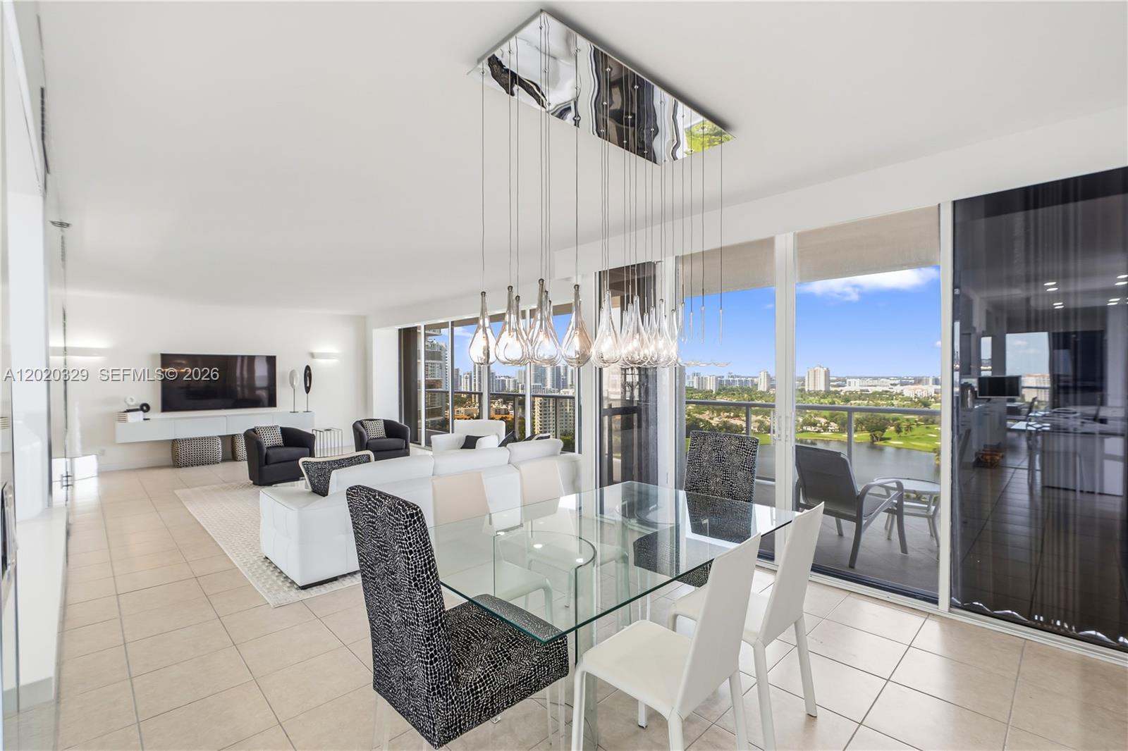 20281 E Country Club Dr # 2101