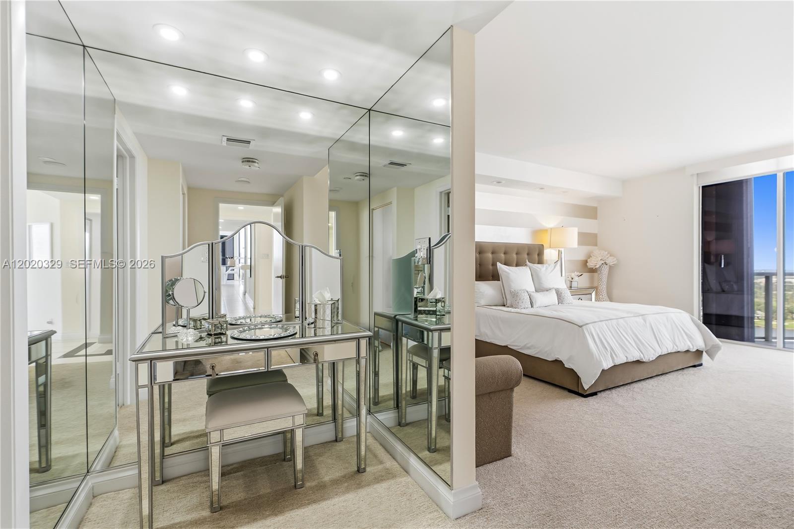 20281 E Country Club Dr # 2101