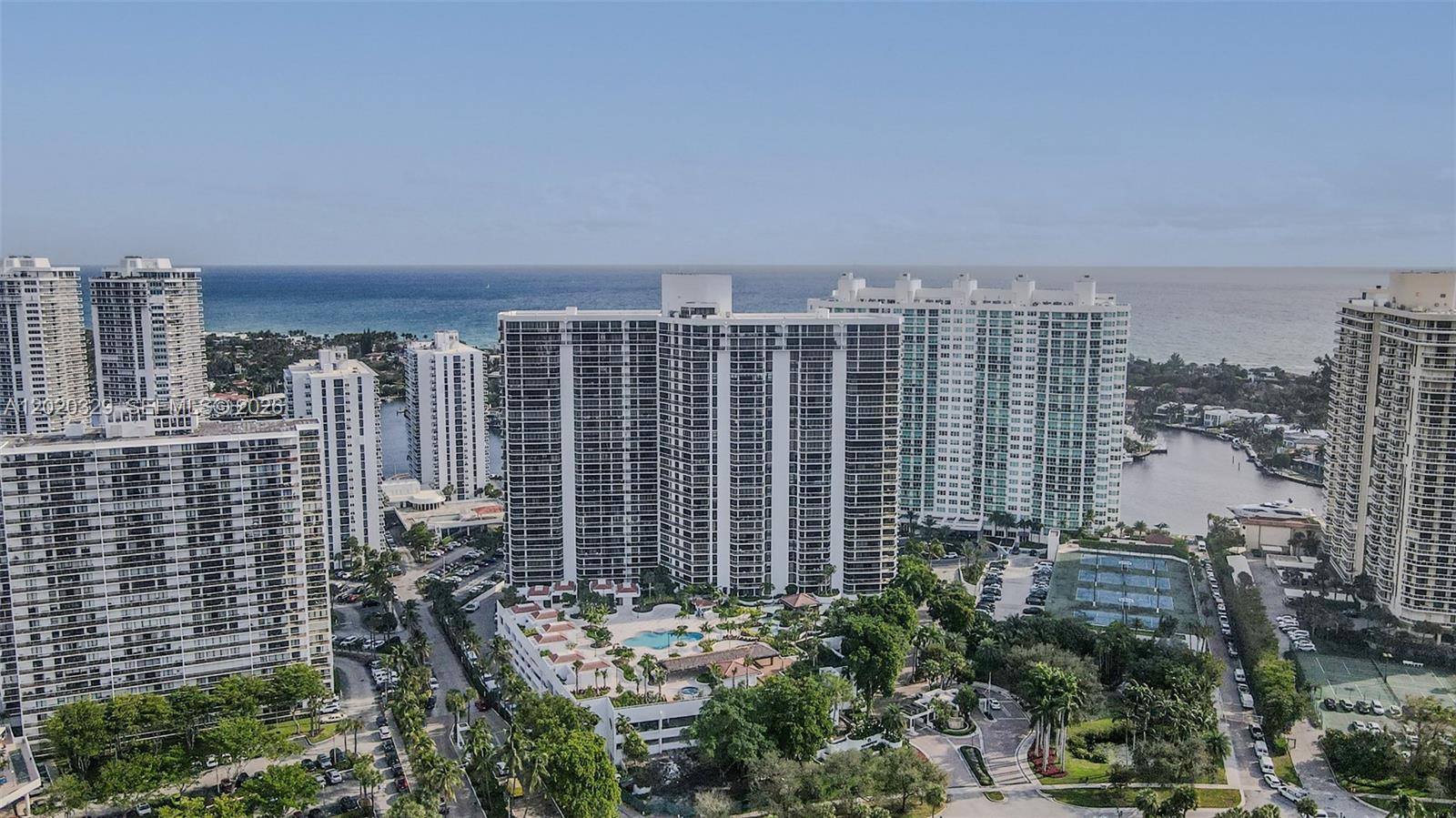 20281 E Country Club Dr # 2101