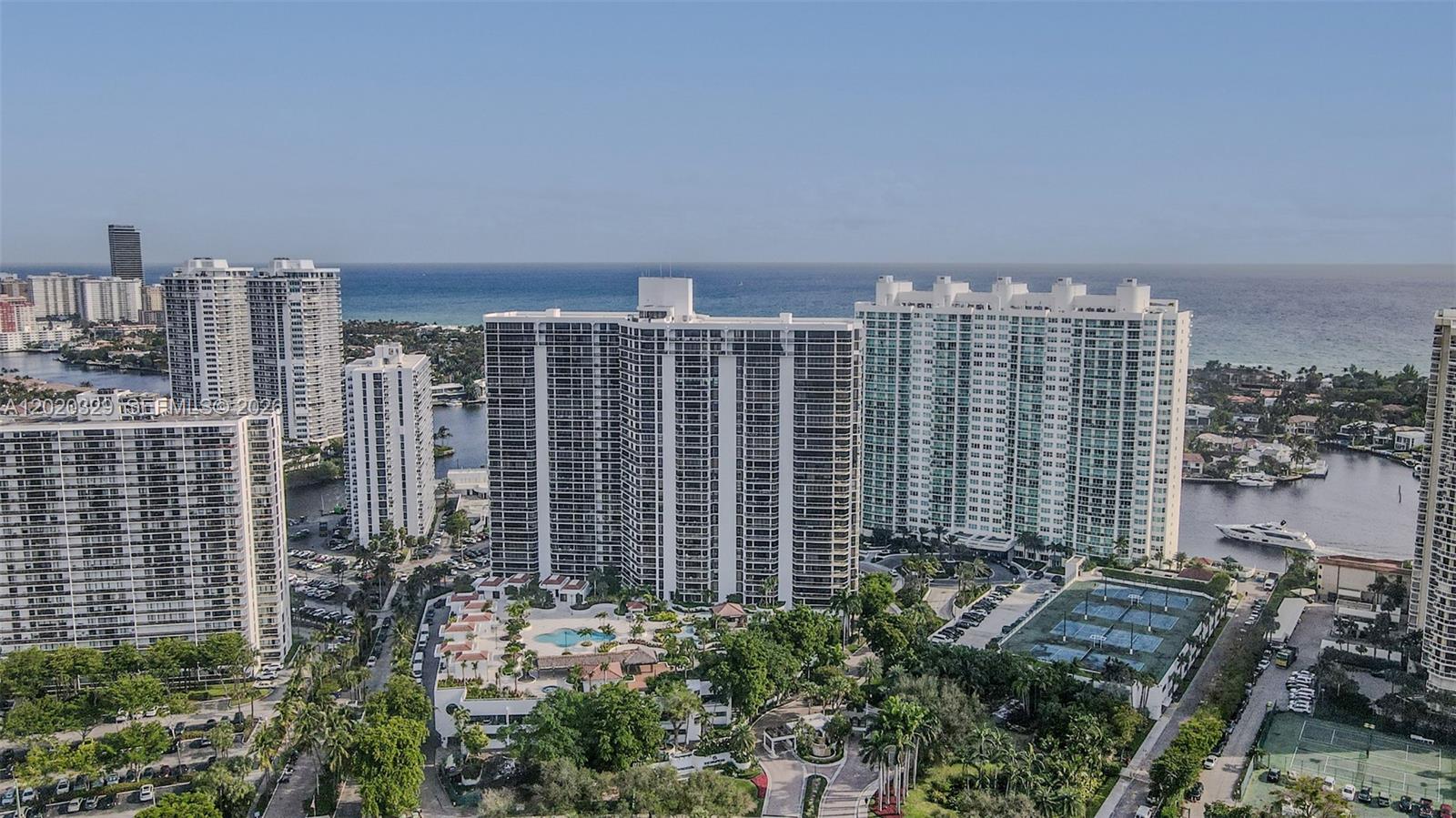 20281 E Country Club Dr # 2101
