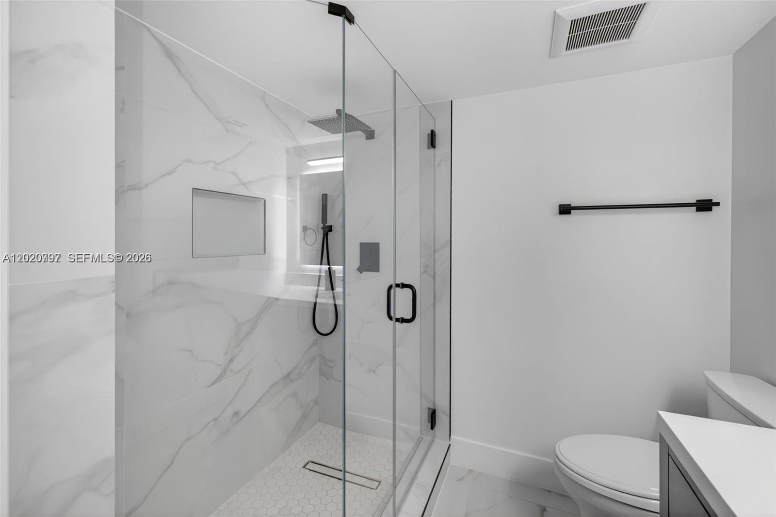 19101 NE 36th Ct # 402