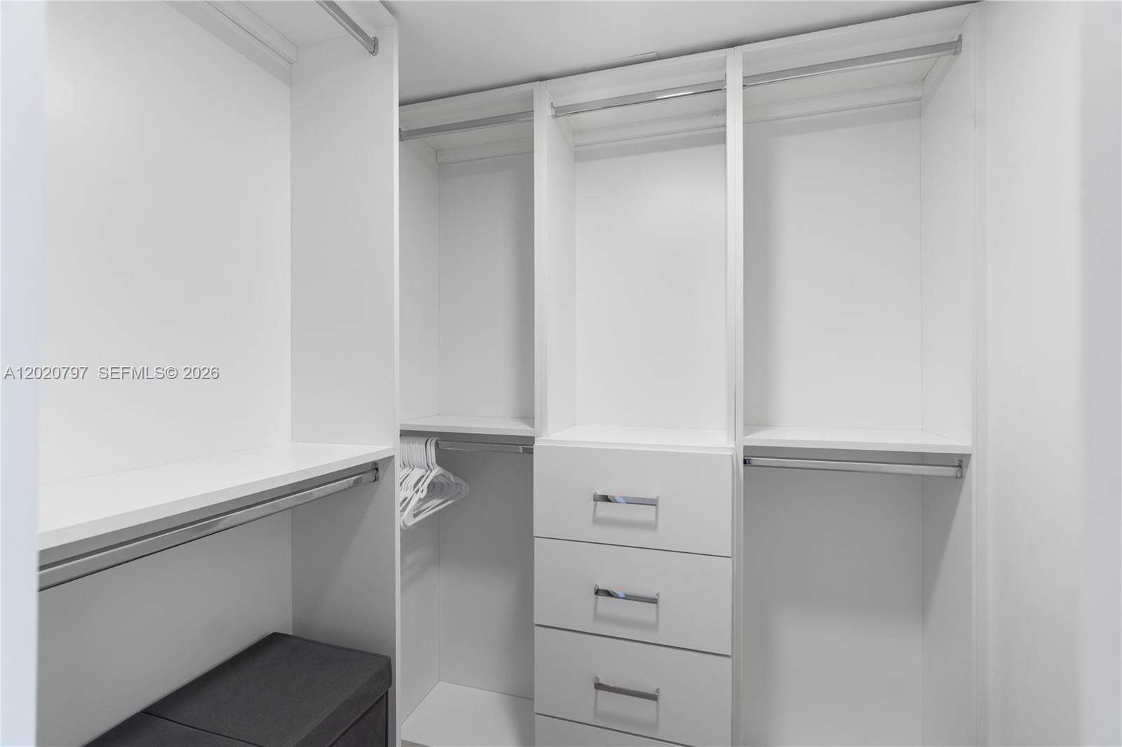 19101 NE 36th Ct # 402