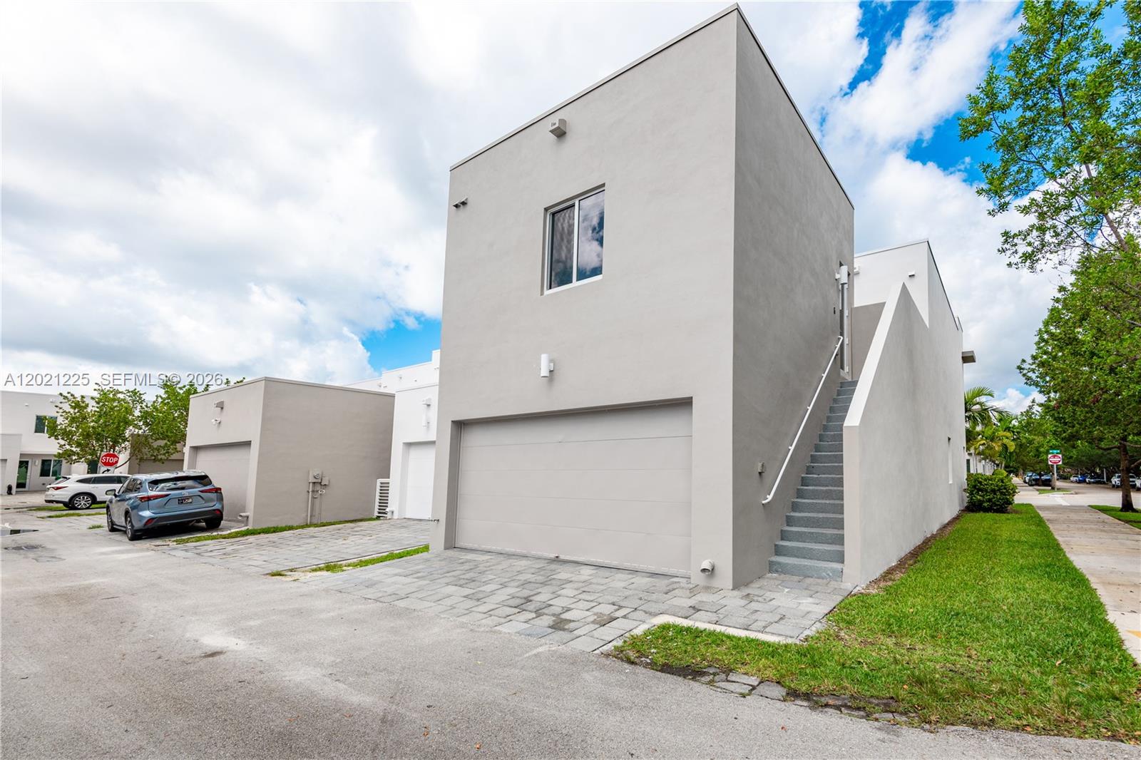 6681 NW 104th Ave # 6681