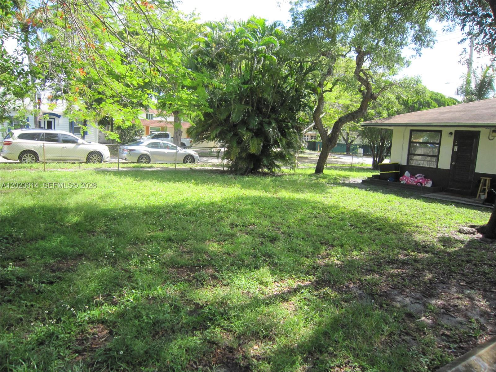 522 N 19th Ave # 5