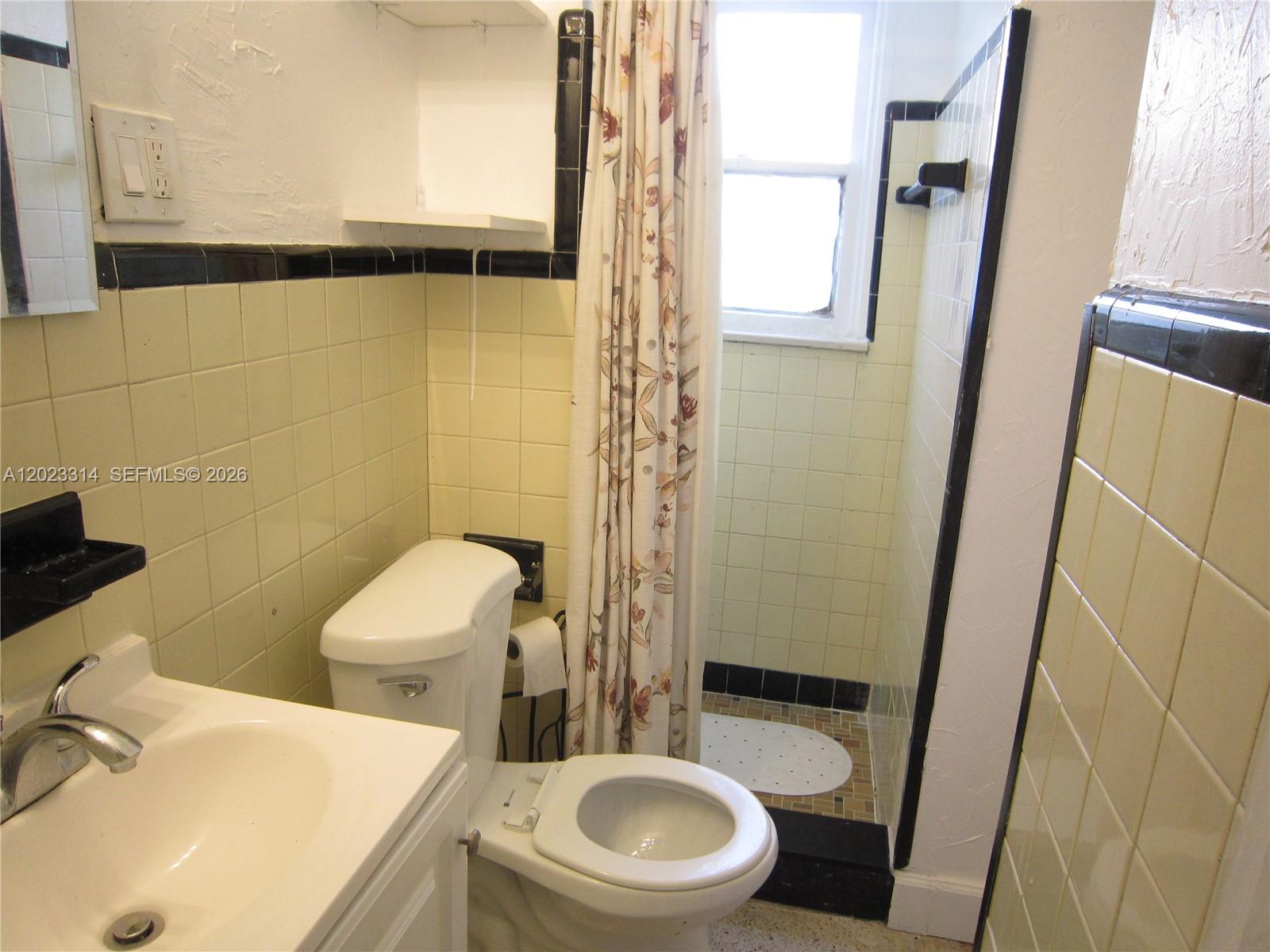 522 N 19th Ave # 5