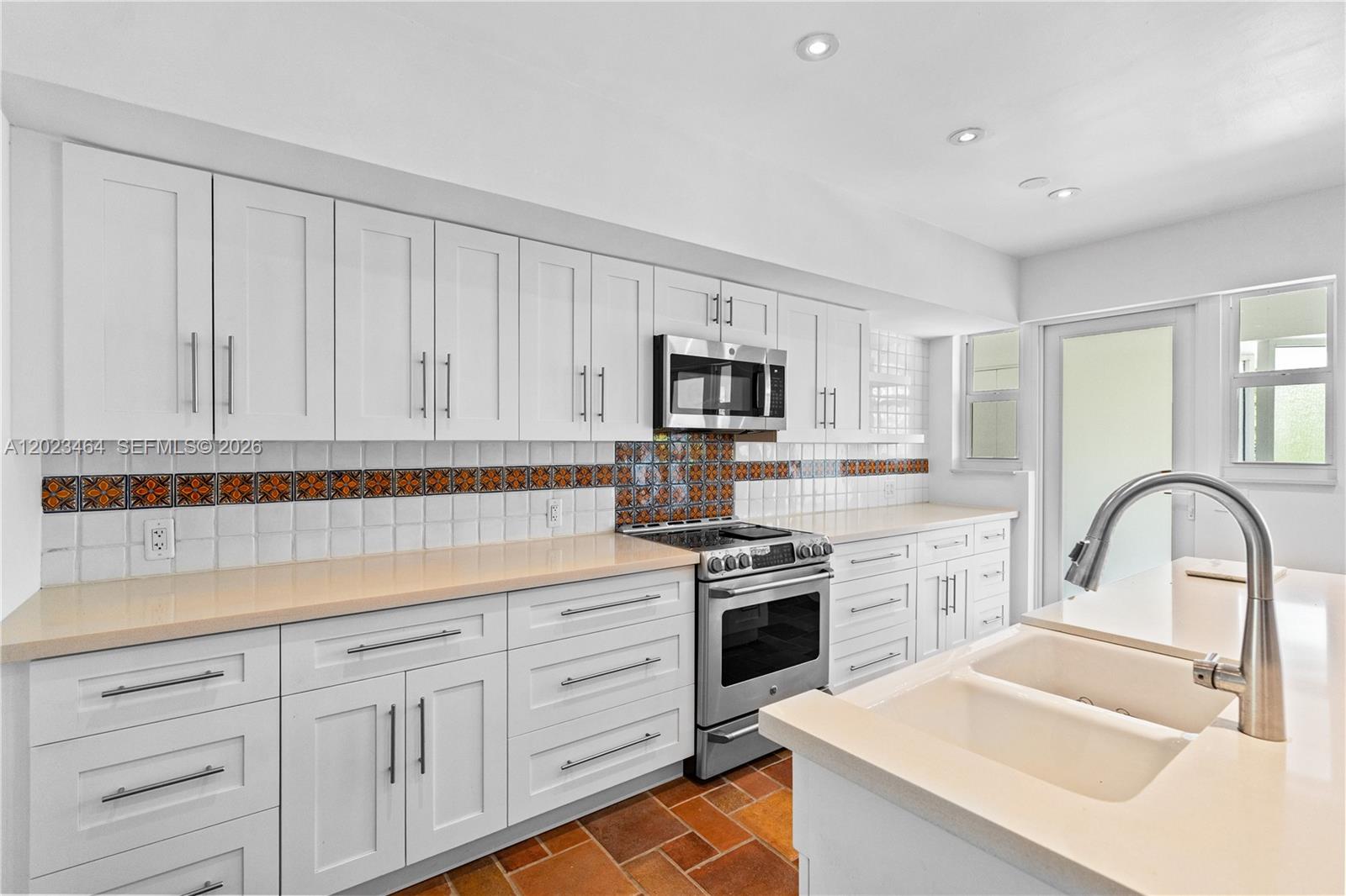 10190 Collins Ave Unit: 306/308