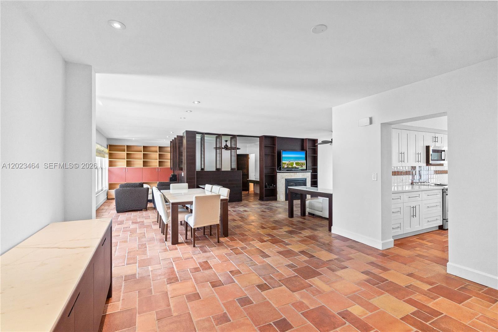 10190 Collins Ave Unit: 306/308