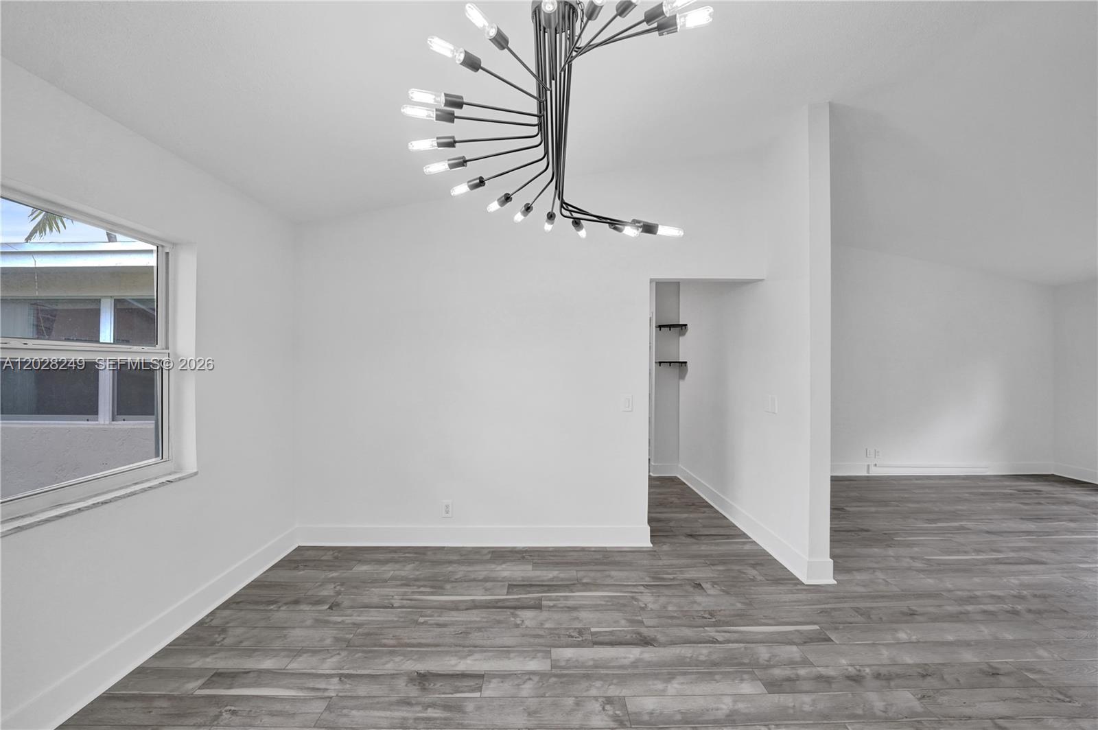 417 SE 4th St