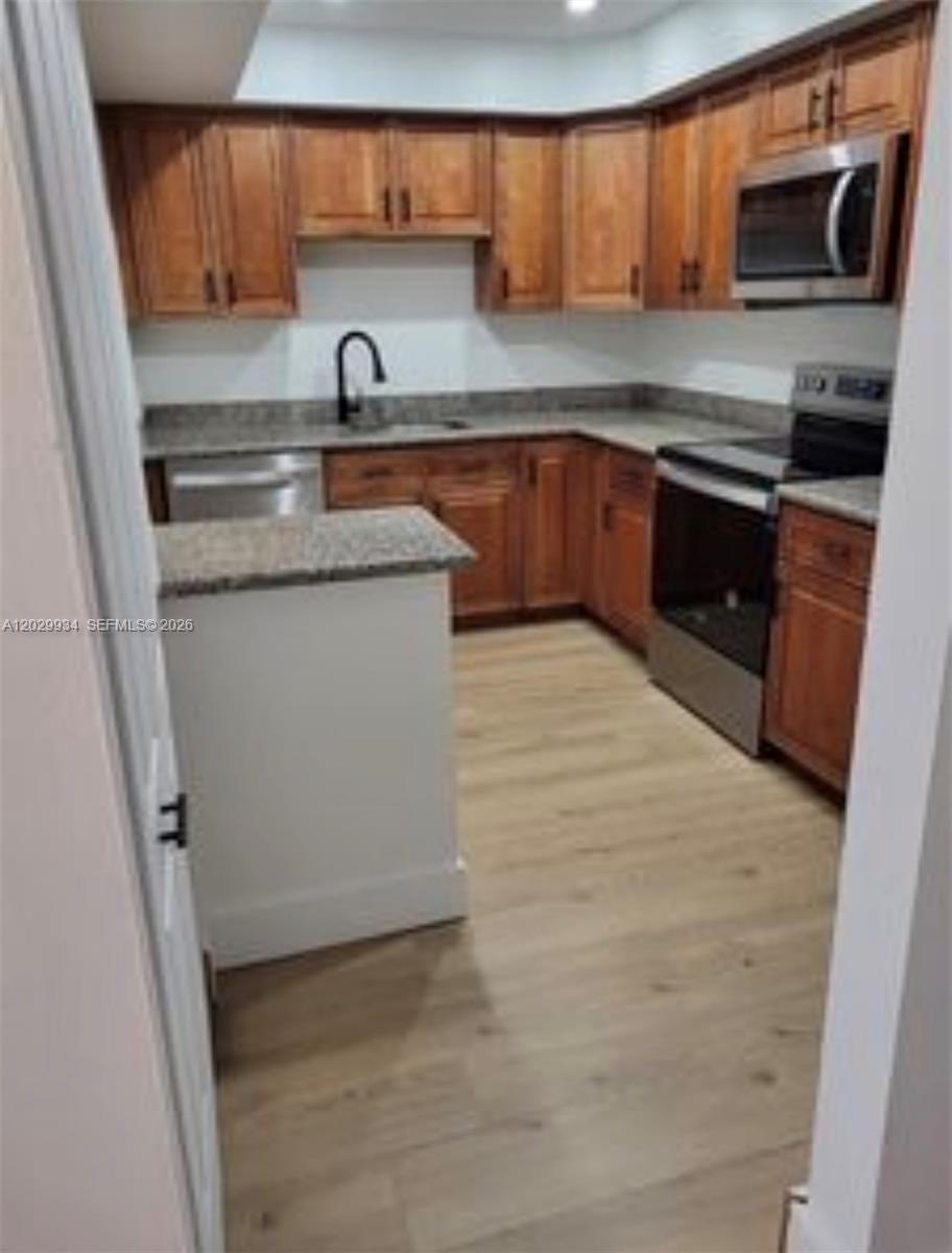 733 SE 1st Way # 109