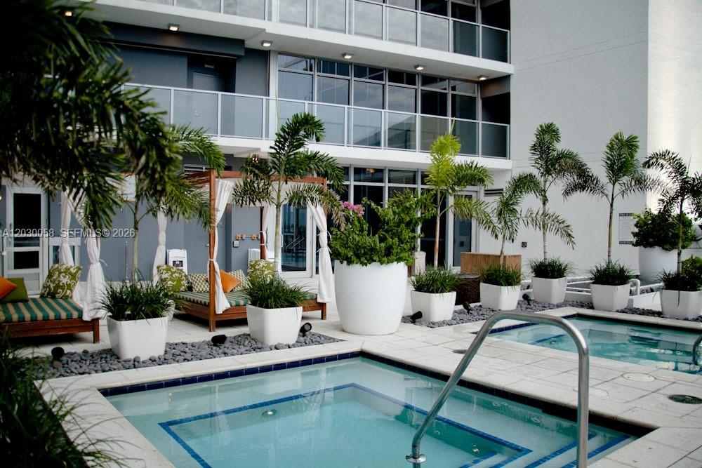 1100 Biscayne Blvd # 5203