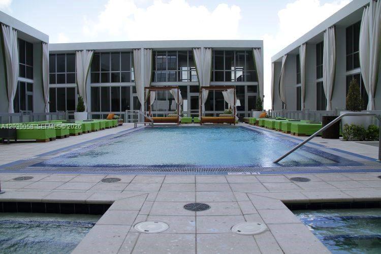1100 Biscayne Blvd # 5203
