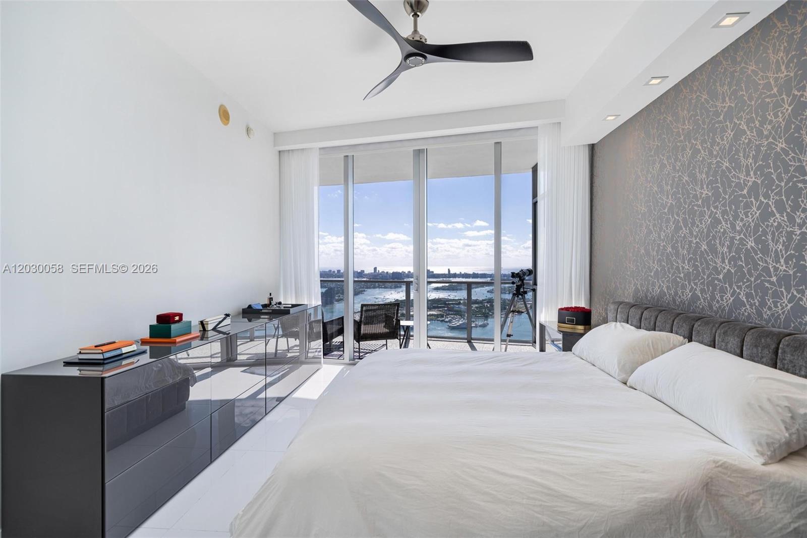 1100 Biscayne Blvd # 5203