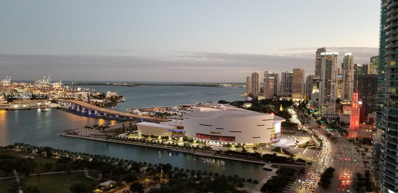 1100 Biscayne Blvd # 5203