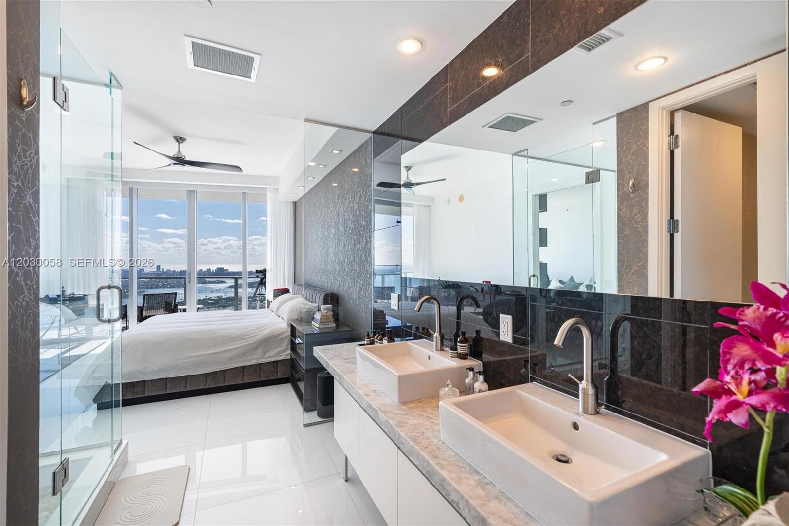 1100 Biscayne Blvd # 5203