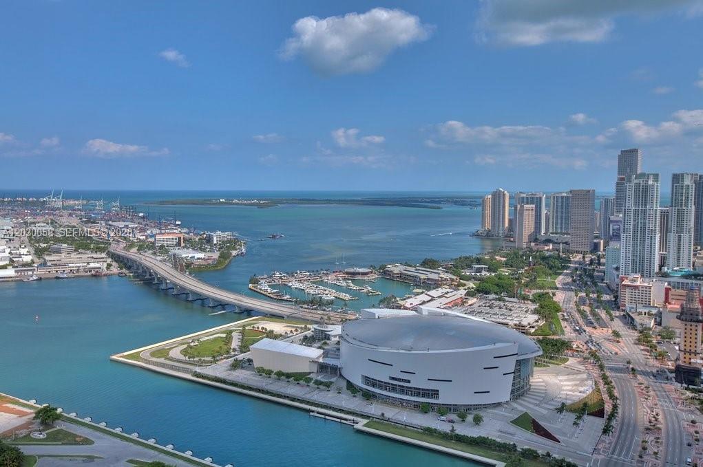 1100 Biscayne Blvd # 5203