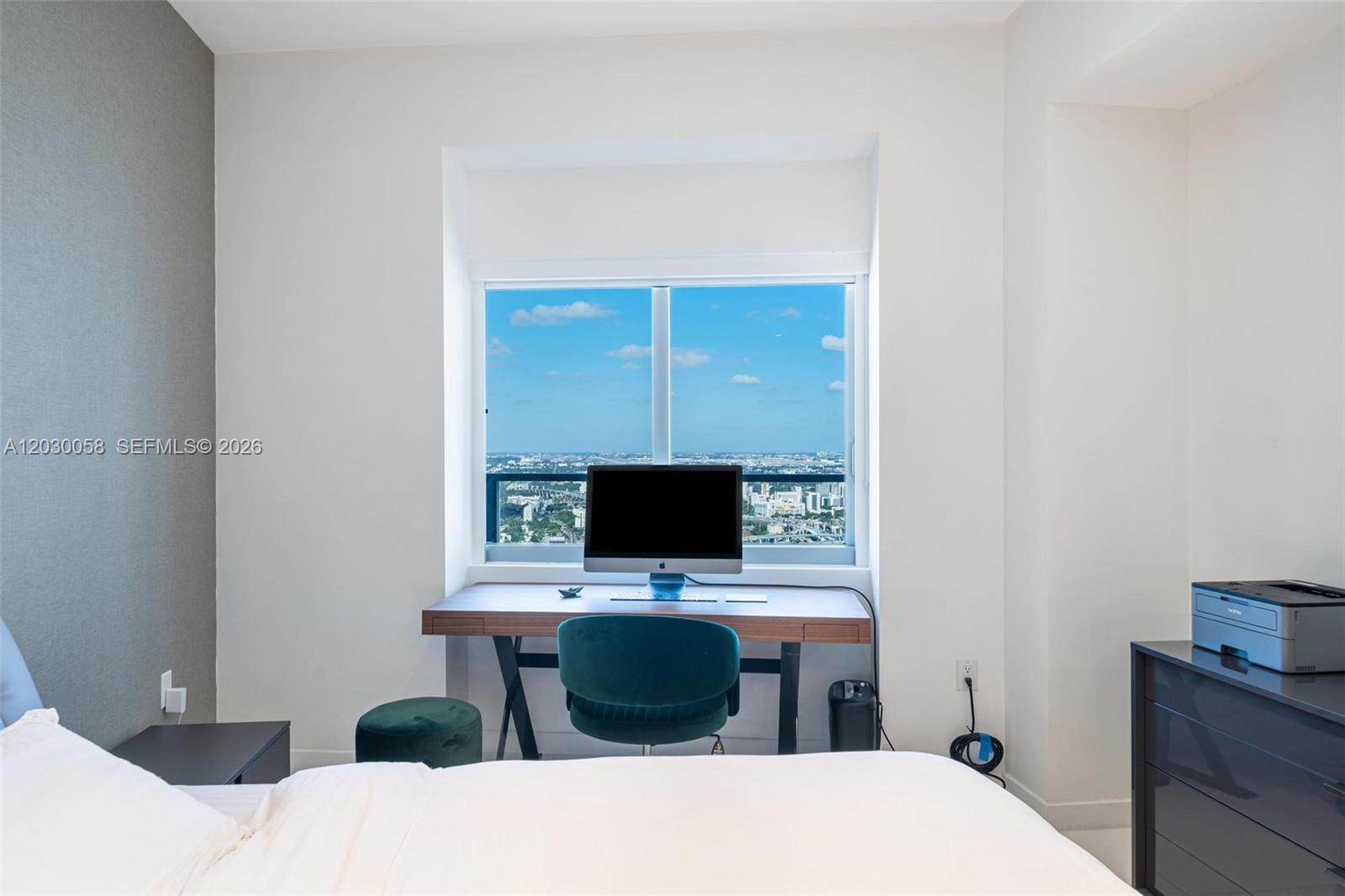 1100 Biscayne Blvd # 5203