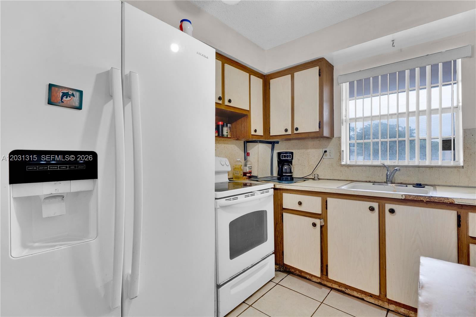 1200 Tallwood Ave # 202