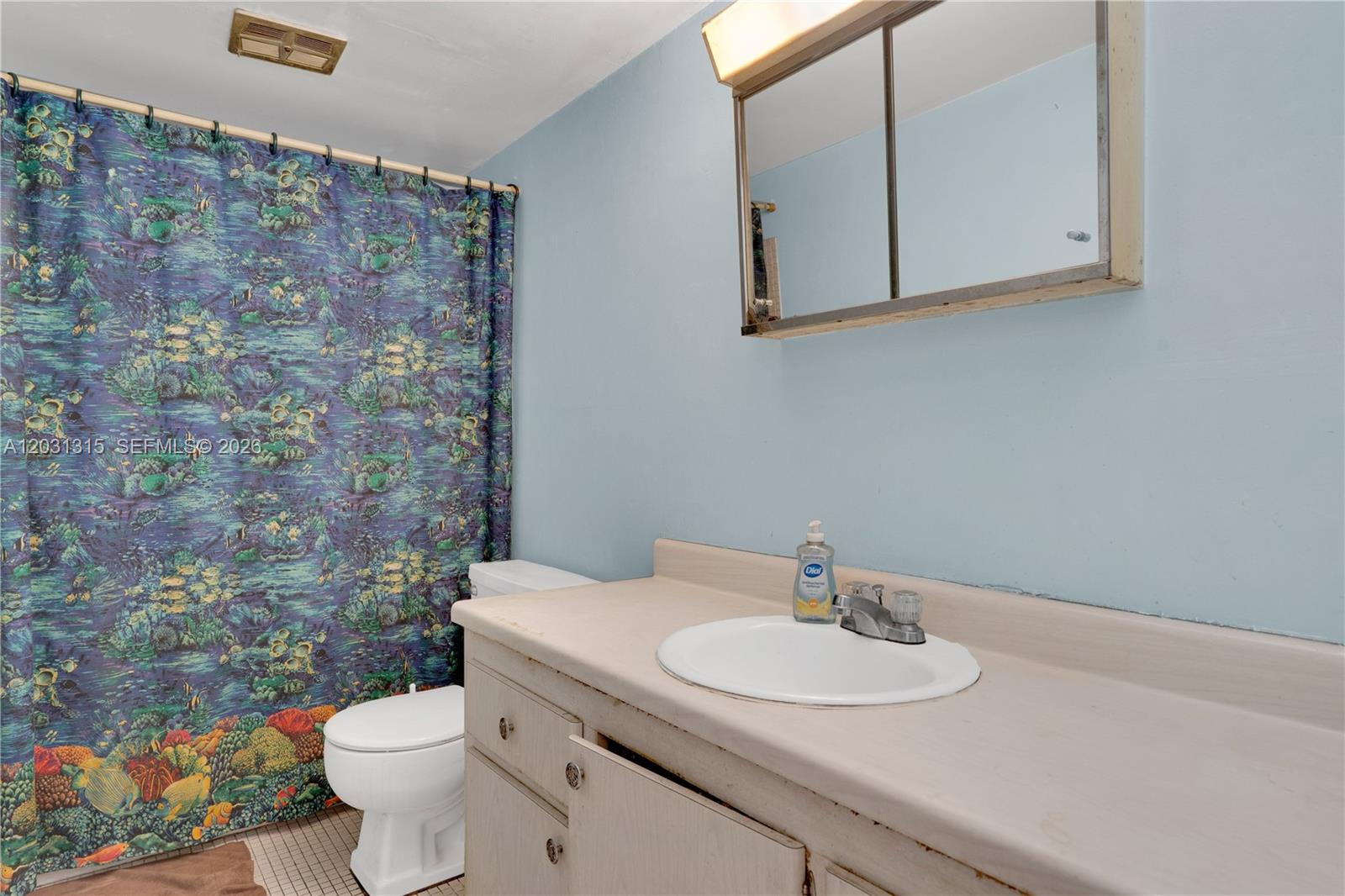 1200 Tallwood Ave # 202