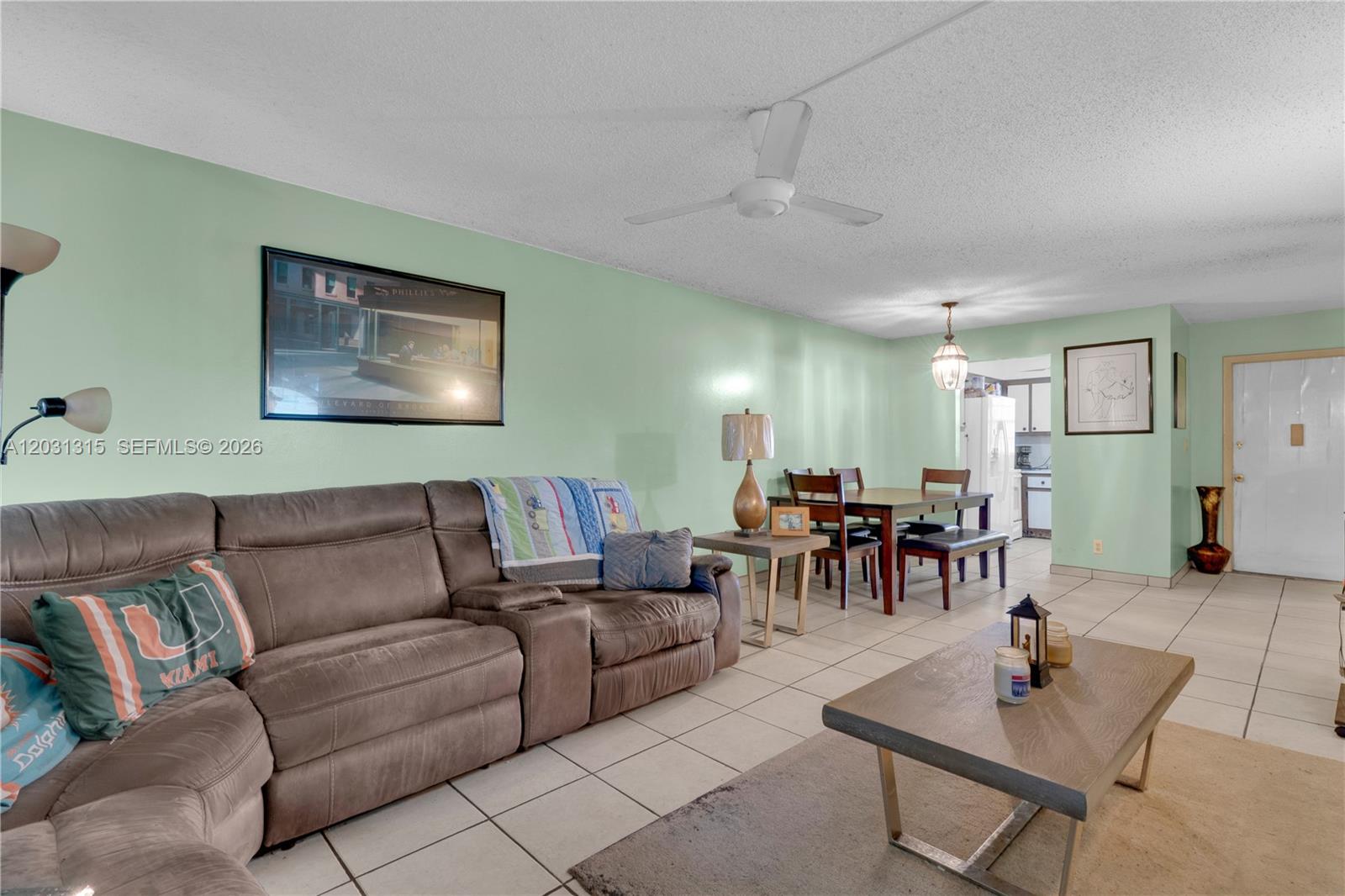 1200 Tallwood Ave # 202