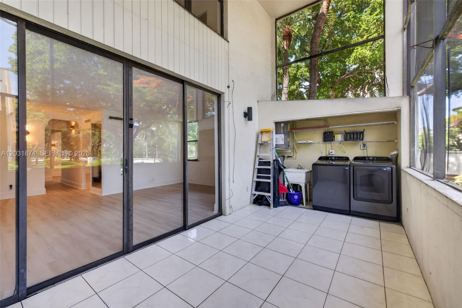 20300 W Country Club Dr # 3 Unit: 106-3