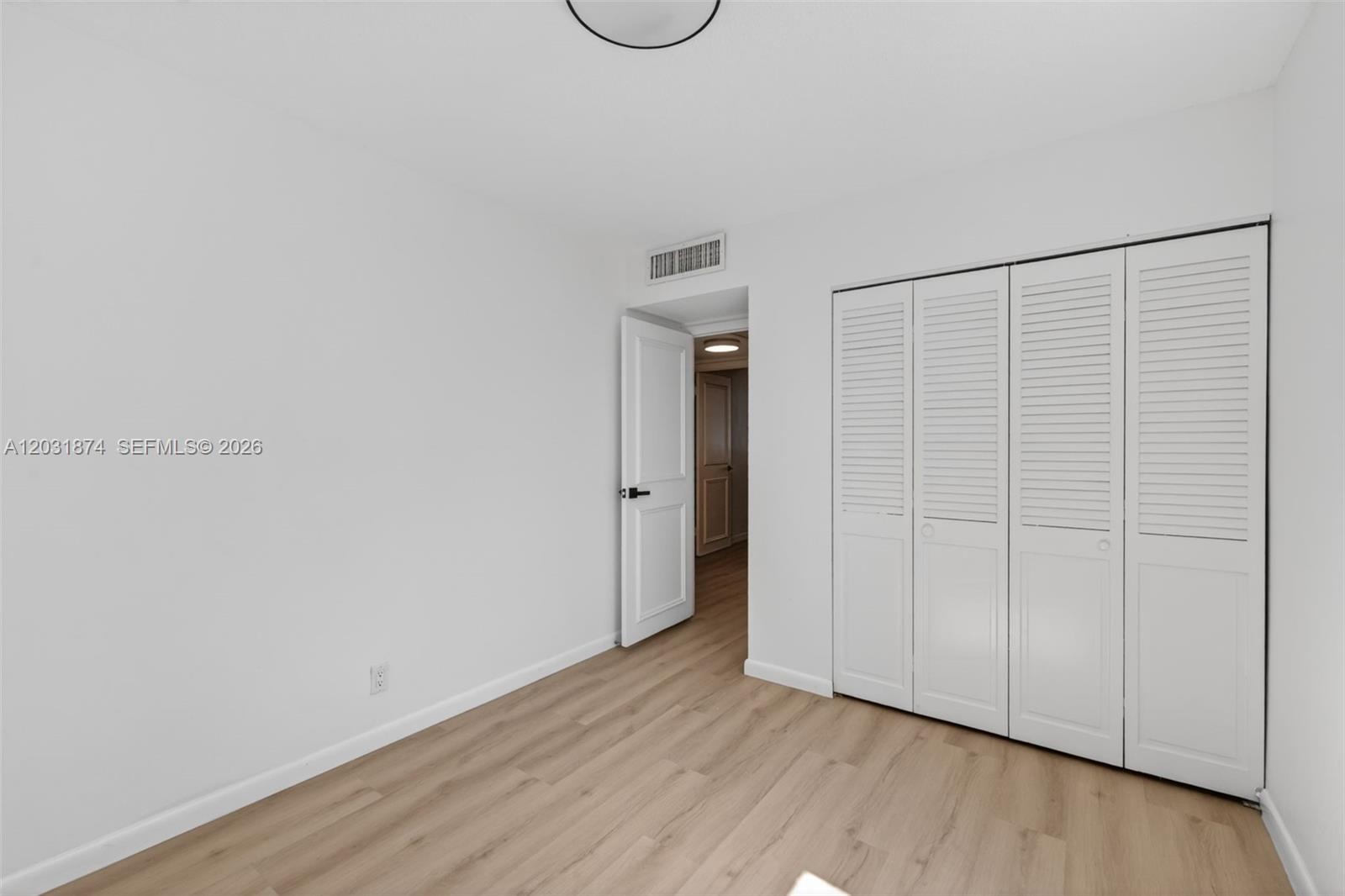 20300 W Country Club Dr # 3 Unit: 106-3
