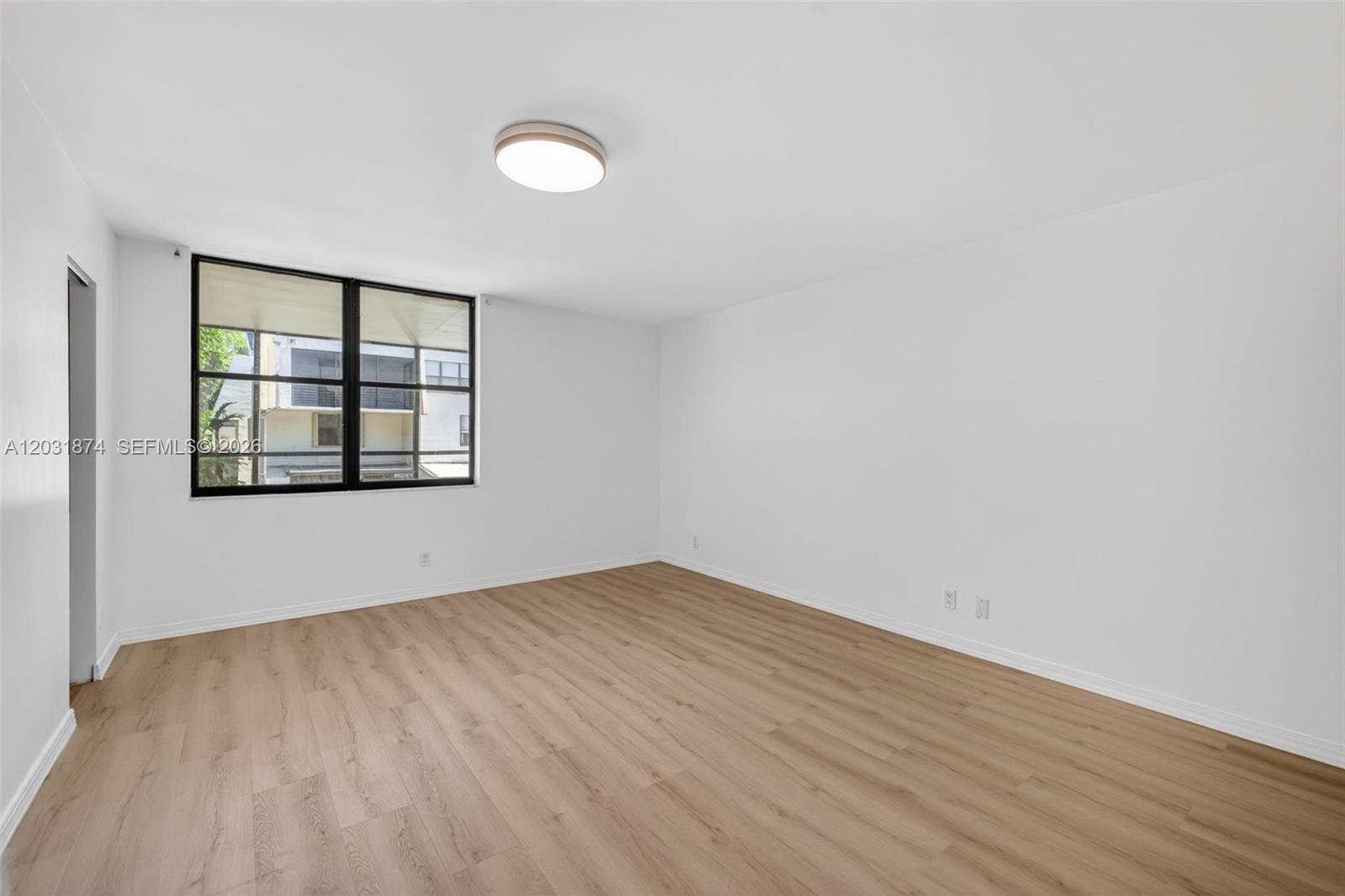 20300 W Country Club Dr # 3 Unit: 106-3