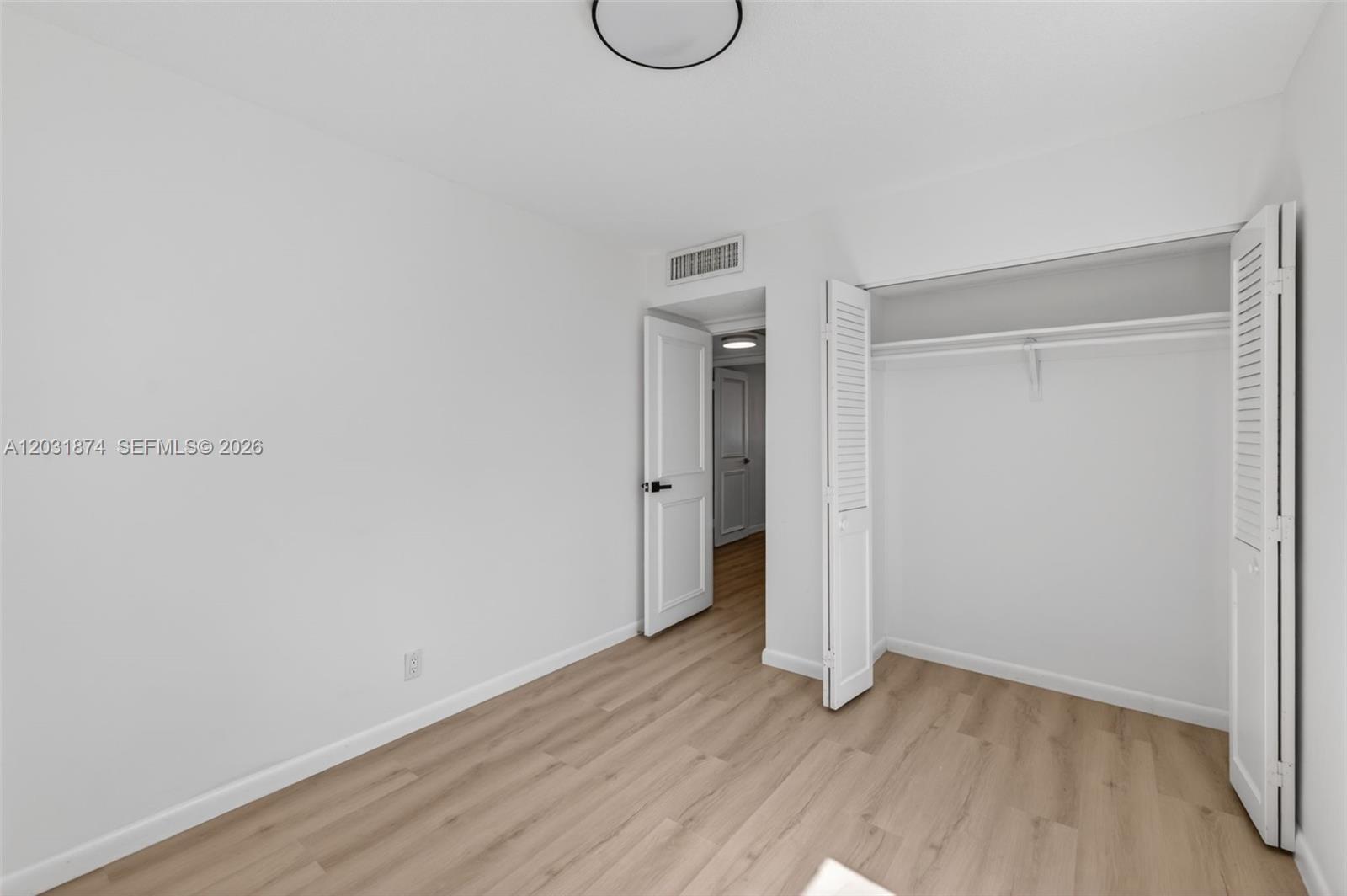 20300 W Country Club Dr # 3 Unit: 106-3