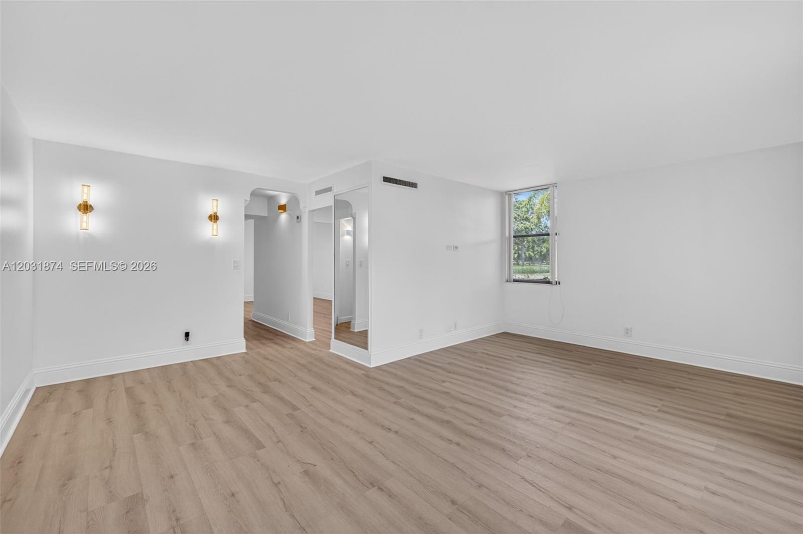 20300 W Country Club Dr # 3 Unit: 106-3