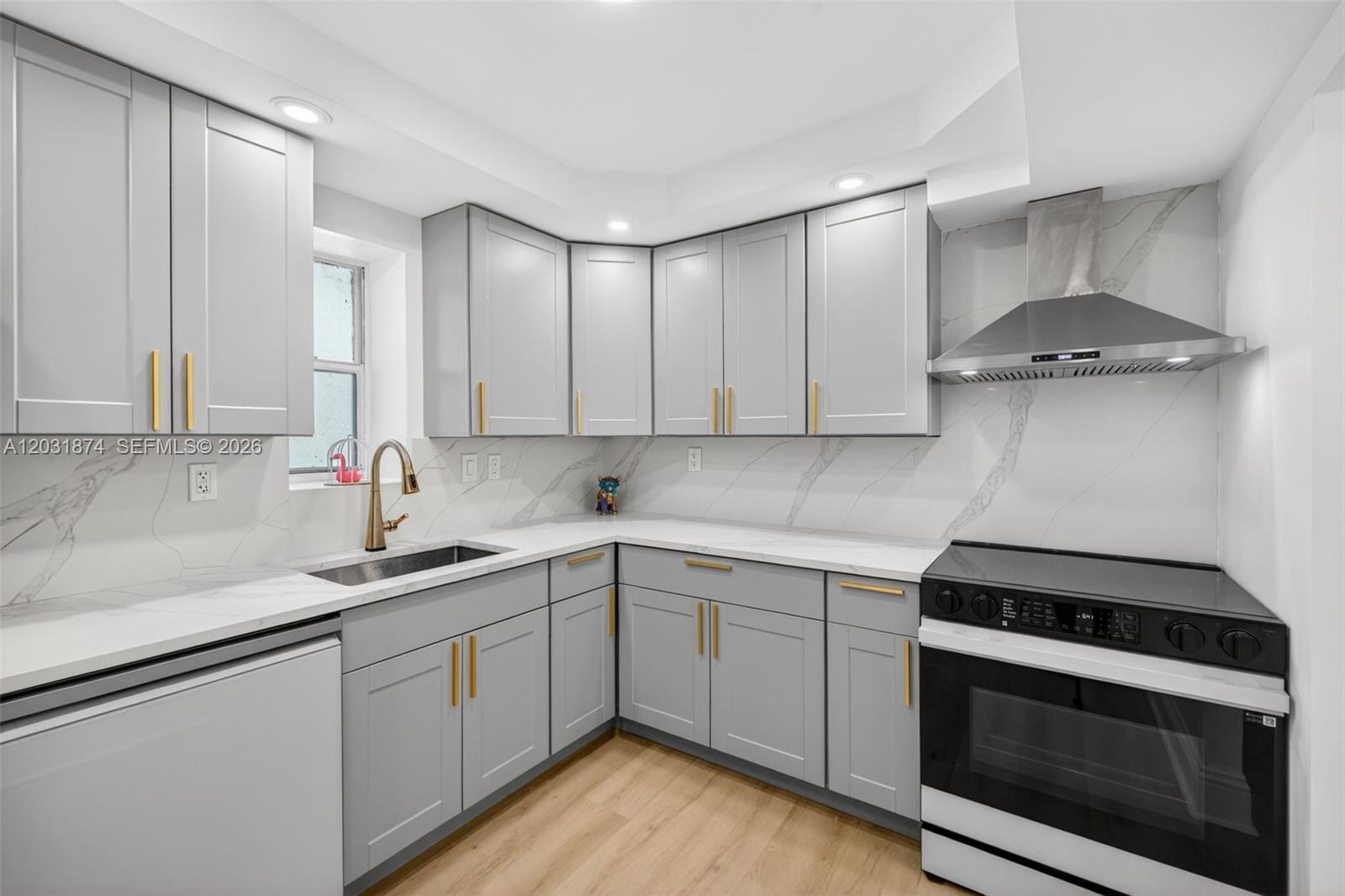 20300 W Country Club Dr # 3 Unit: 106-3