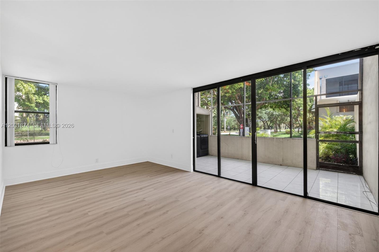 20300 W Country Club Dr # 3 Unit: 106-3