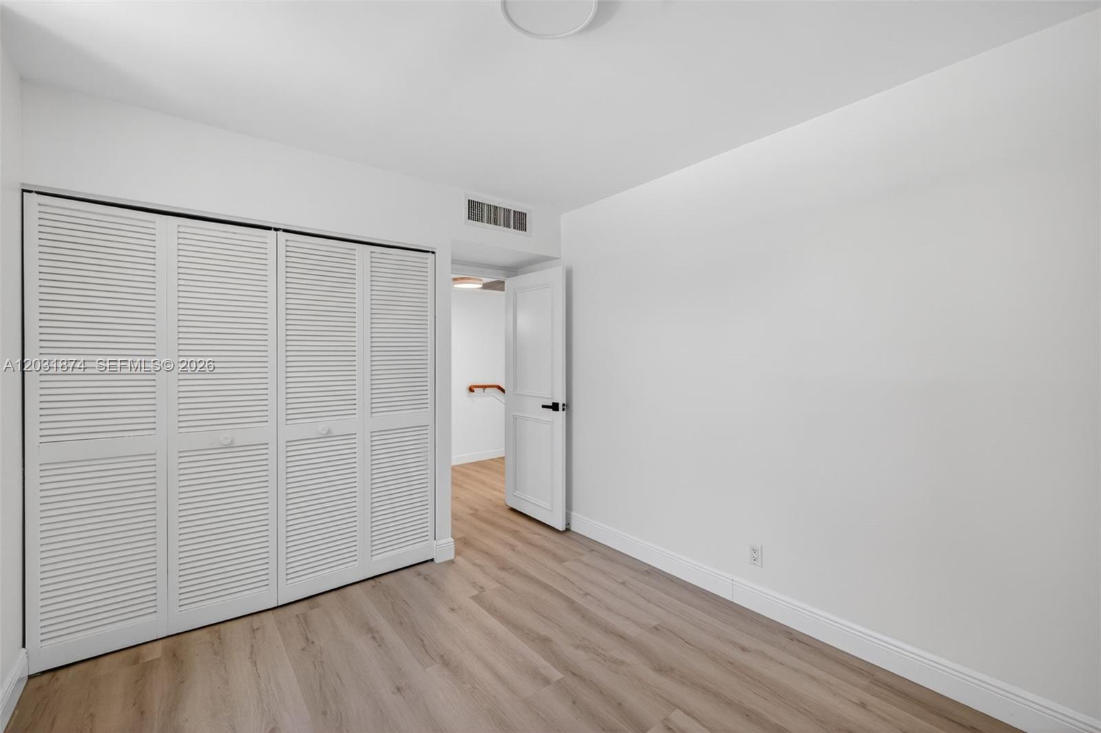 20300 W Country Club Dr # 3 Unit: 106-3