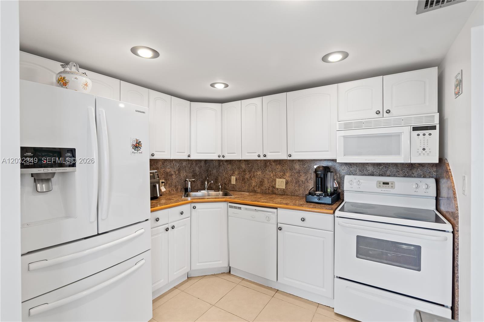 3675 N Country Club Dr # 2201
