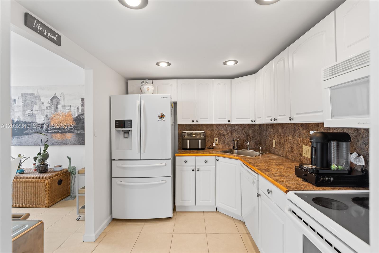 3675 N Country Club Dr # 2201
