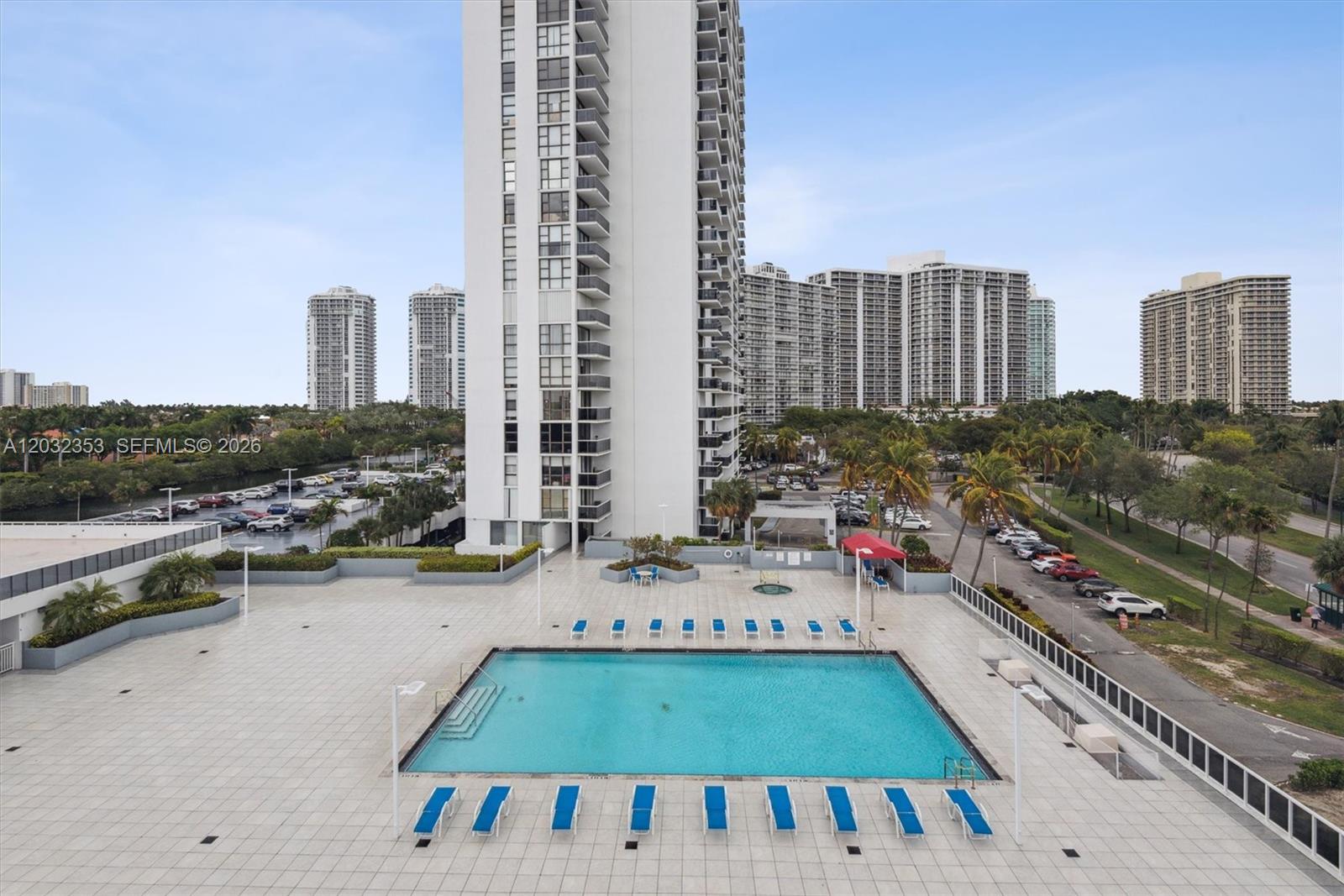3625 N Country Club Dr # 603
