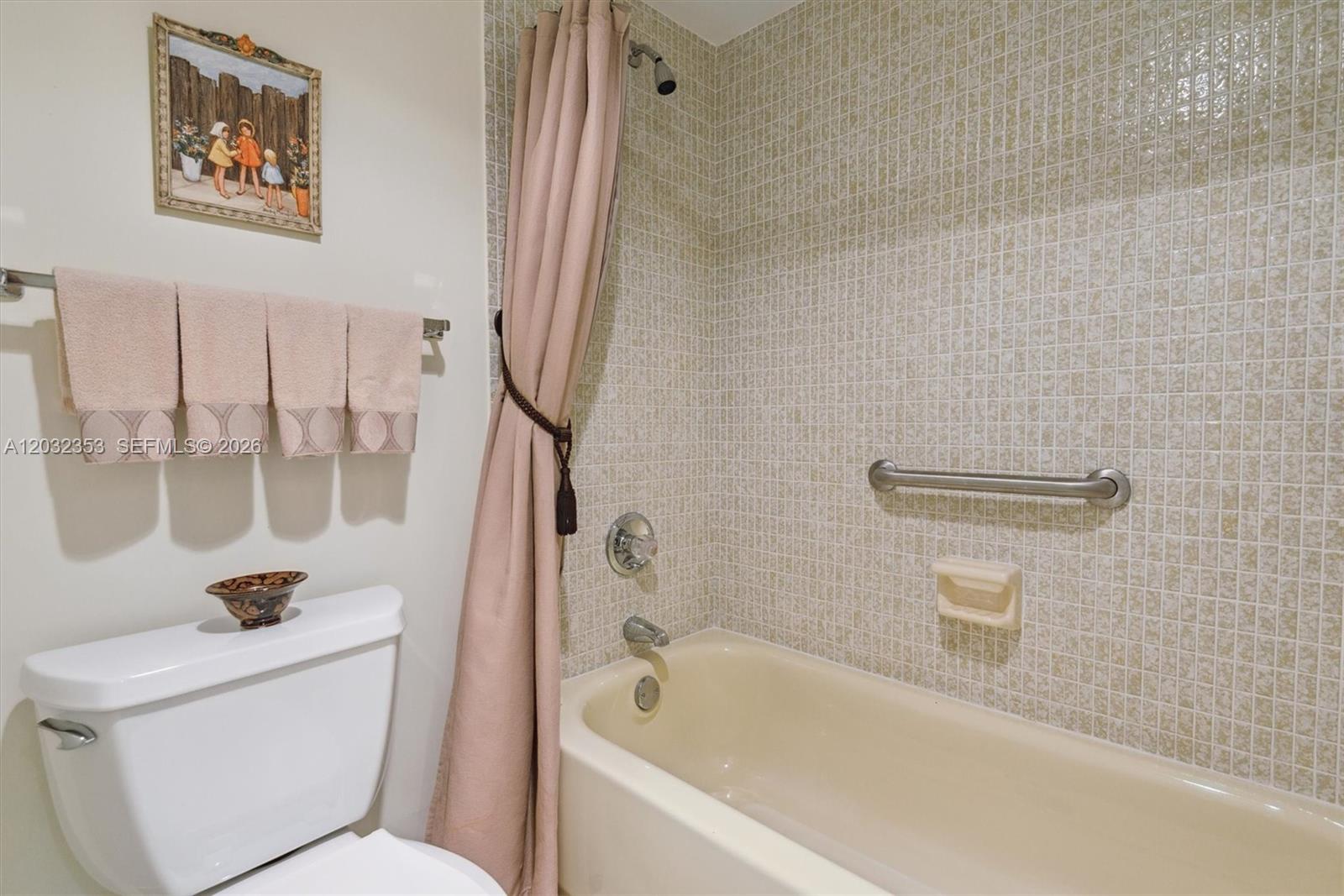 3625 N Country Club Dr # 603