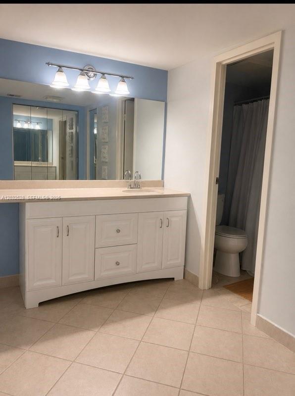 3675 N Country Club Dr # 1406