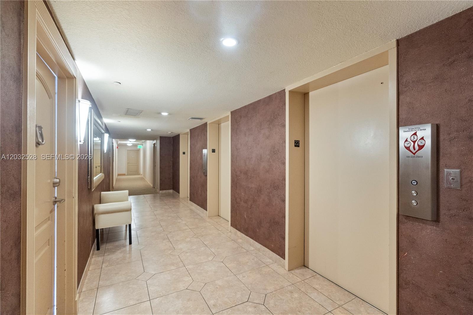 3675 N Country Club Dr # 1406
