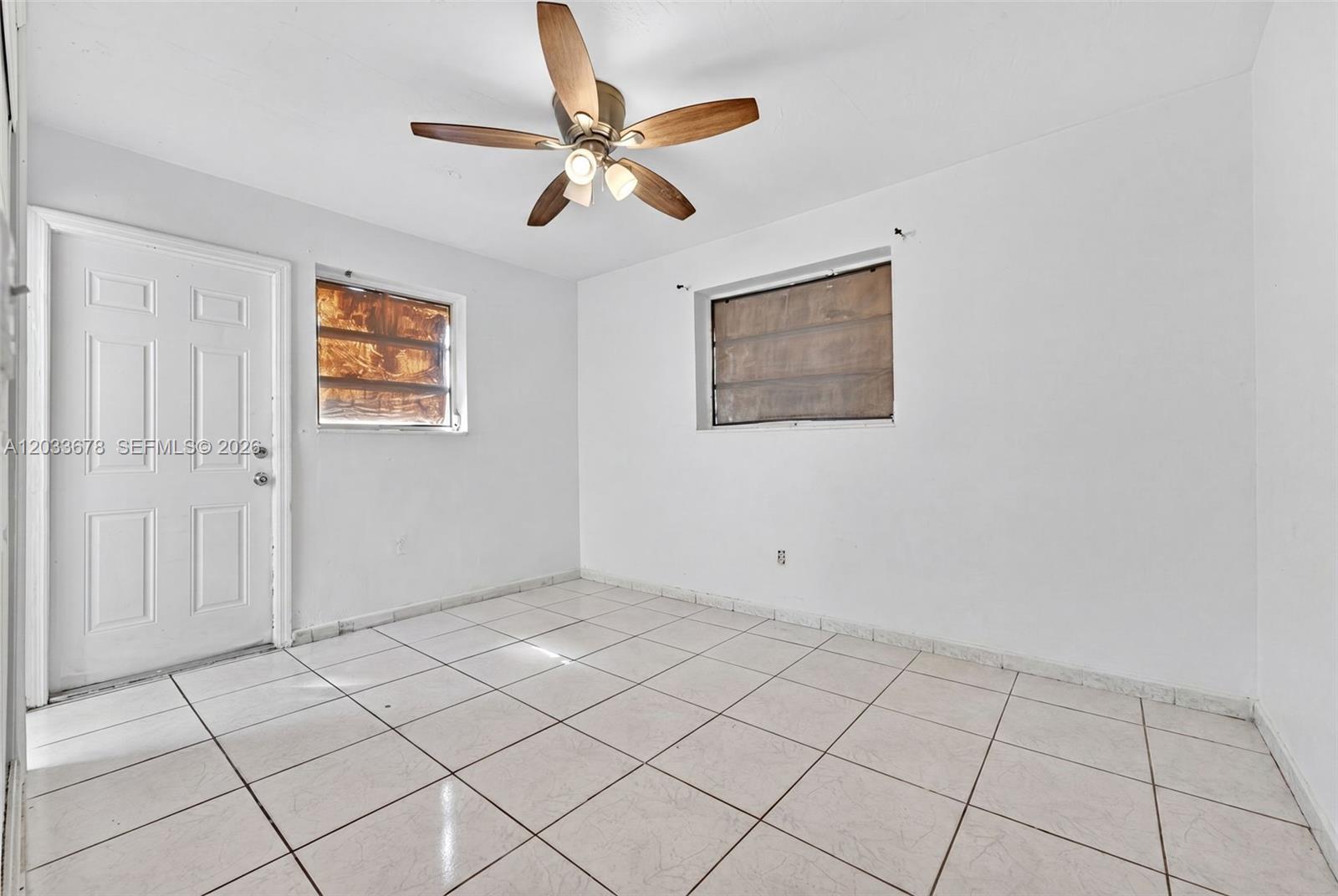 20 E 52nd Pl