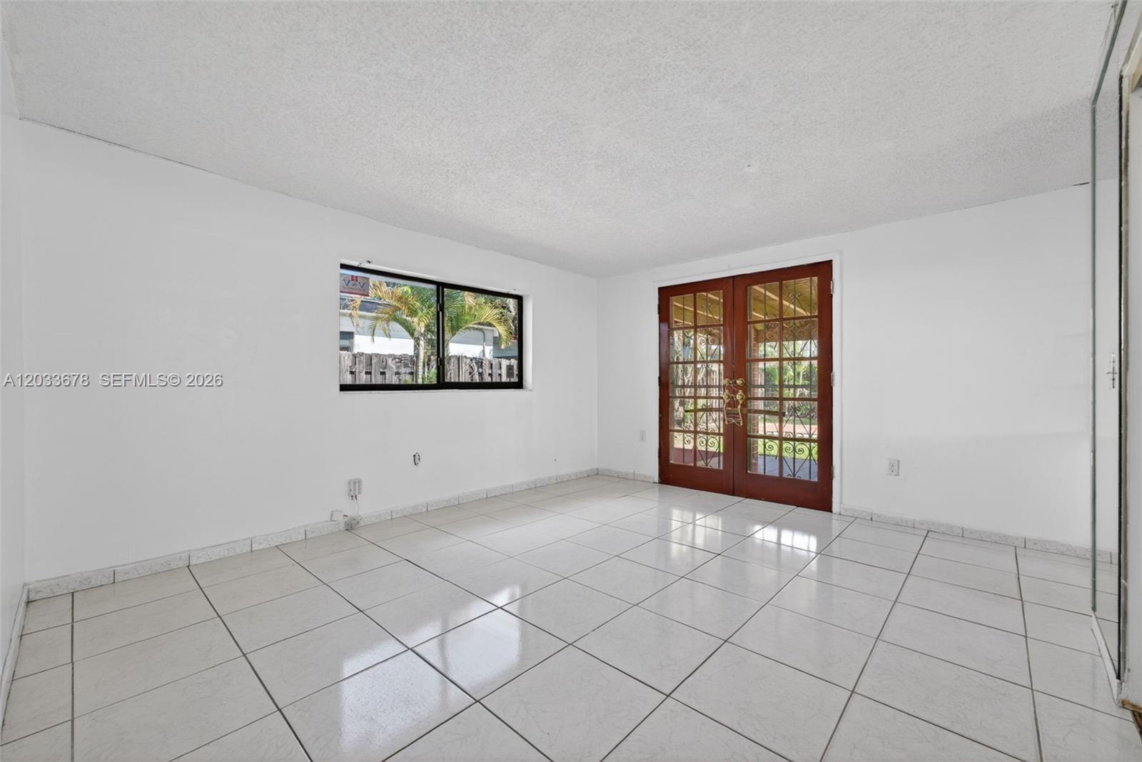 20 E 52nd Pl