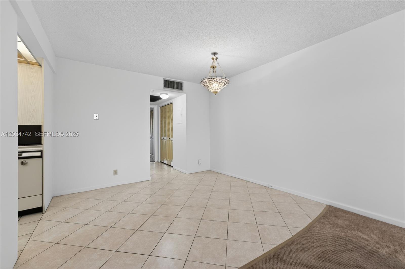 2401 Antigua Cir # E3