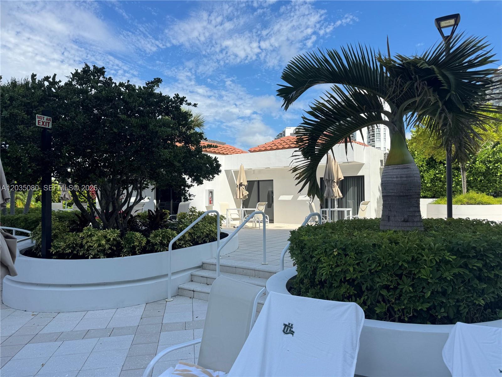 20281 E Country Club Dr Unit: CAB19