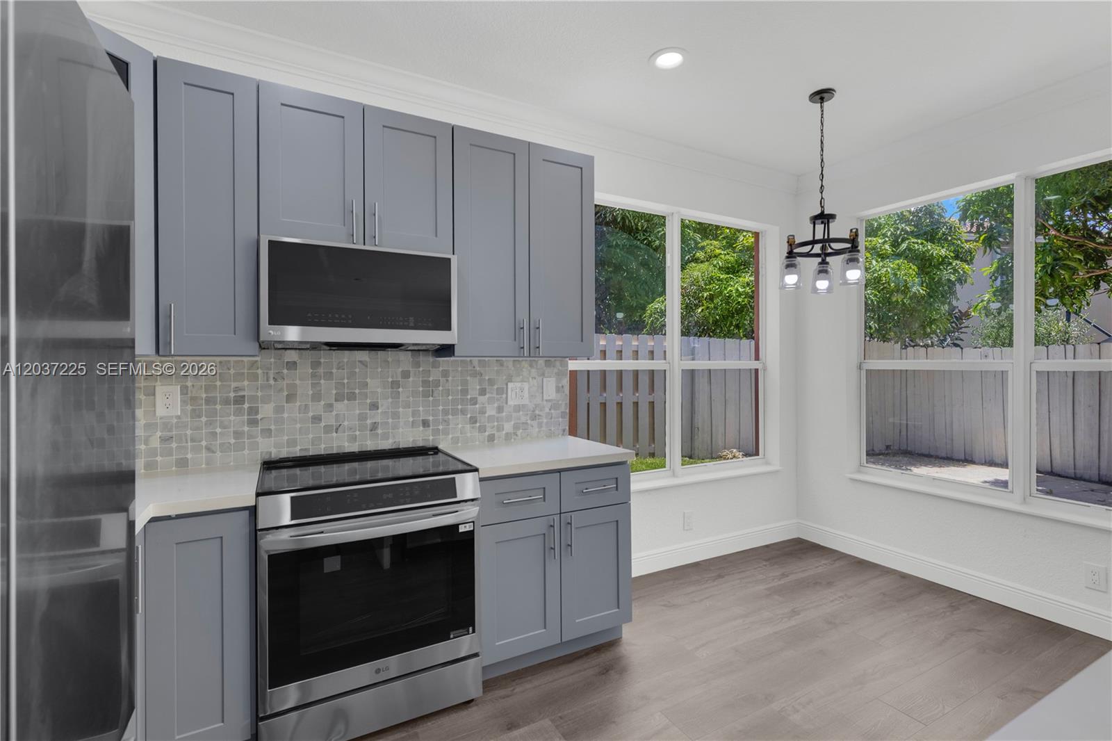 4331 Lake Tahoe Cir