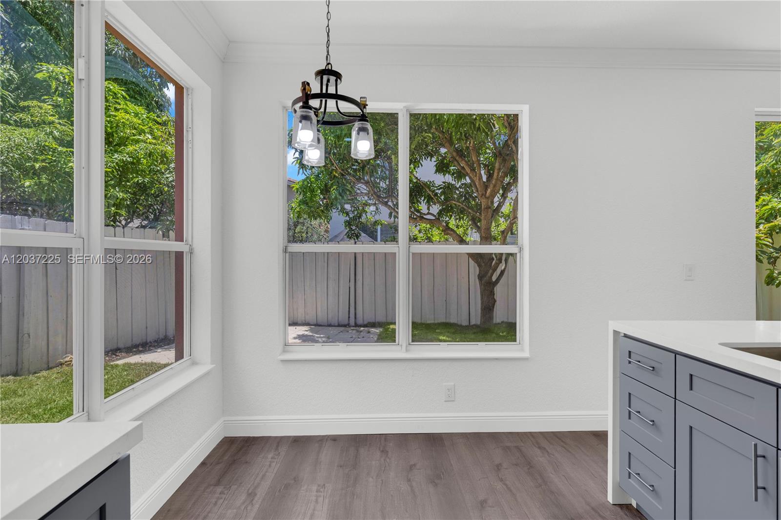 4331 Lake Tahoe Cir