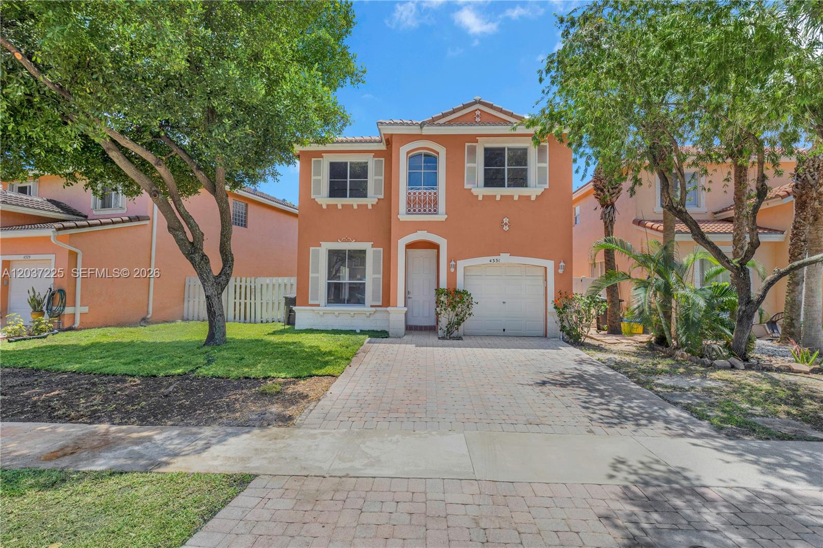 4331 Lake Tahoe Cir