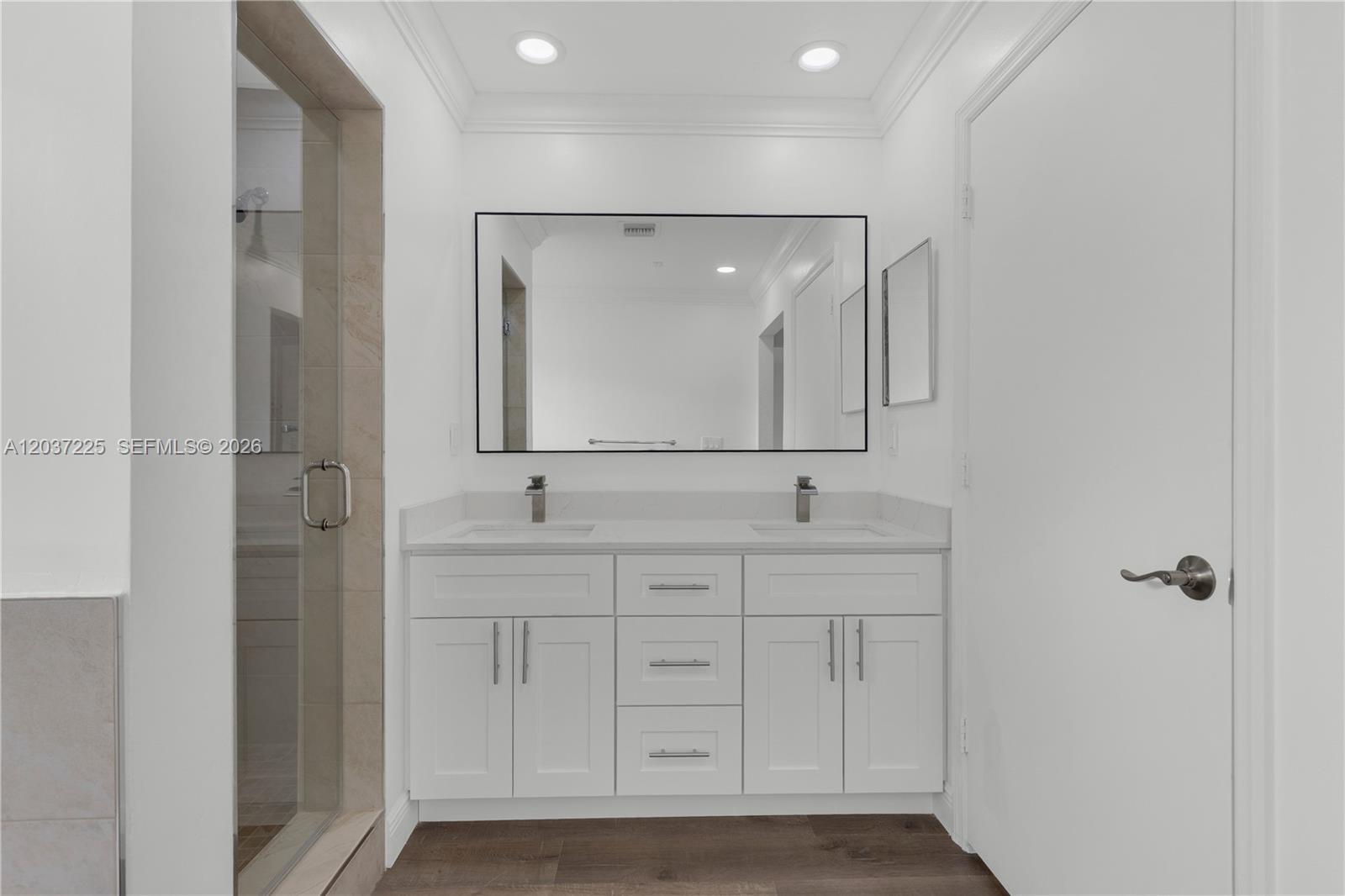 4331 Lake Tahoe Cir