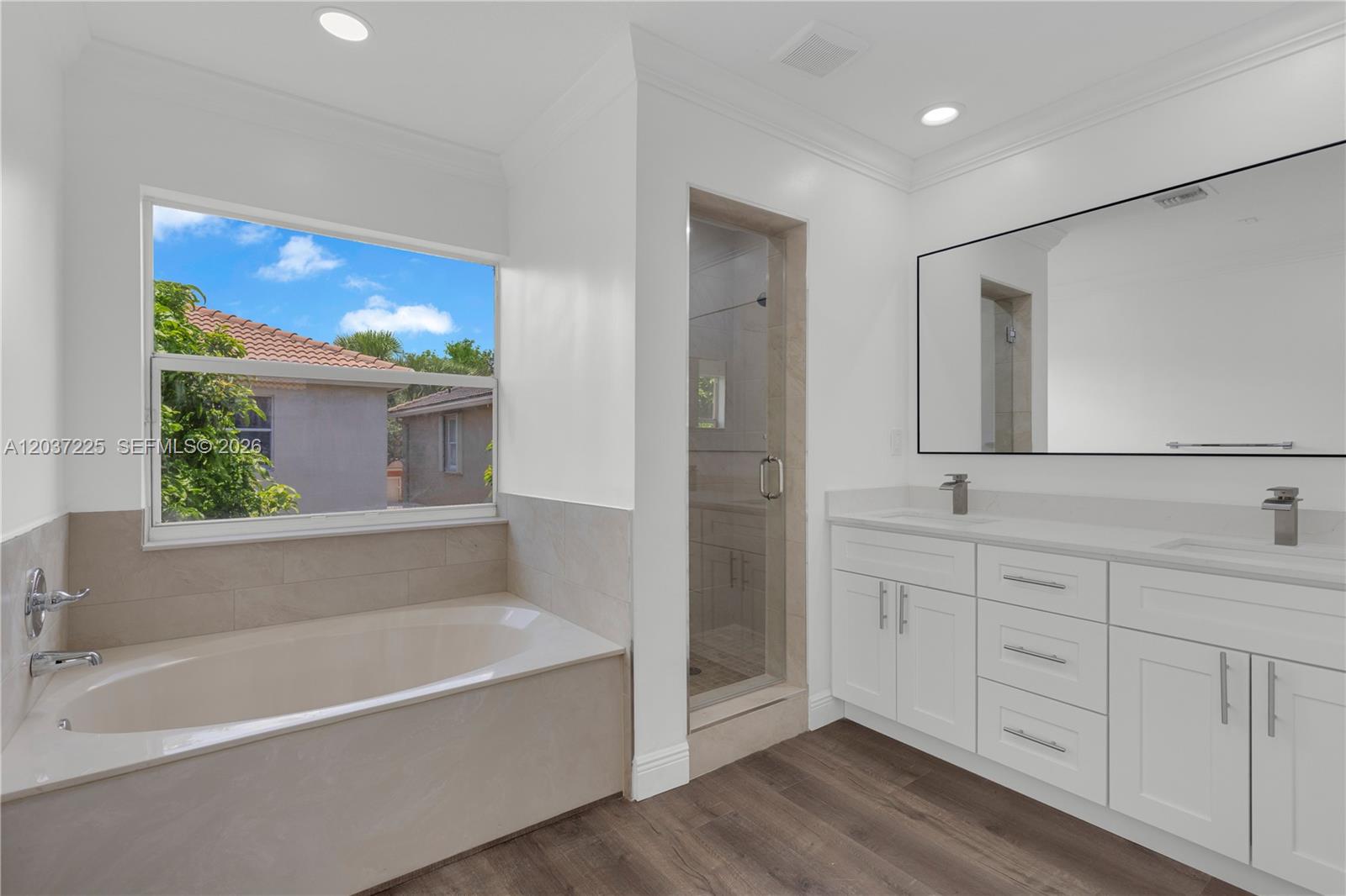 4331 Lake Tahoe Cir